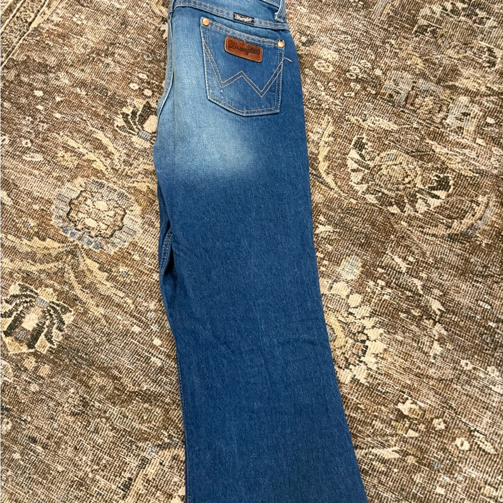 Wrangler Women's Flare Jeans in Classic Blue